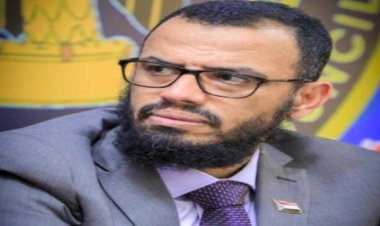 هاني بن بريك يتحدث عن تلقيه اتصالا هاتفيا من الرئيس هادي ويكشف ما دار فيه