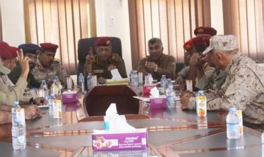 اللواء بارجاش يناقش الترتيبات النهائية للاحتفال بالذكرى السنوية لتحرير ساحل حضرموت من العناصر الإرهابية