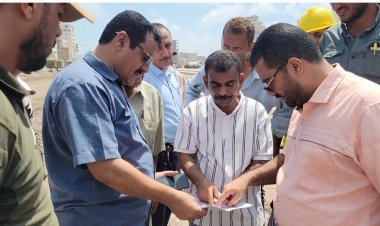 مدير عام المنصورة يشيد بجهود صندوق صيانة الطرق بتنفيذ الأعمال العاجلة لصيانة مشاريع الطرق