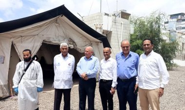 مدير عام صحة عدن يدعو المواطنين الى أتباع الإجراءات الوقائية من عدوى الكوليرا