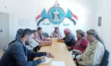 انتقالي المحفد يستعرض التقرير التقييمي لأنشطة اقسام الهيئة بالمديرية