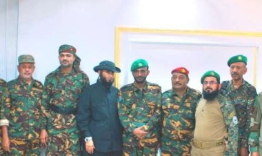 قائد الحزام الأمني أبين يترأس اجتماعًا بقيادات قطاعات الحزام والوحدات الأمنية والعسكرية المُشاركة في مكافحة الإرهاب بالمحافظة