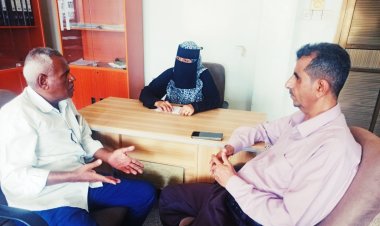 إدارة التعليم بانتقالي أبين تناقش مع نقابة المعلمين الجنوبيين أوضاع ومستحقات المعلمين في المحافظة