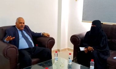 مدير عام صحة عدن يتلقي رئيسة لجنة الصحة والبيئة بالجمعية الوطنية الدكتوره سلمى بازريع