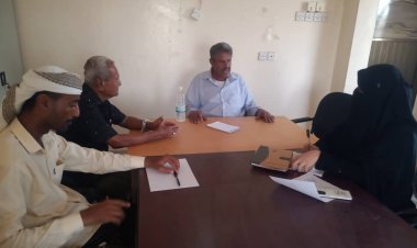 إدارة المرأة والطفل بانتقالي أبين تناقش مع رئيس أنتقالي خنفر وضع اللجان المحلية بمراكز المديرية