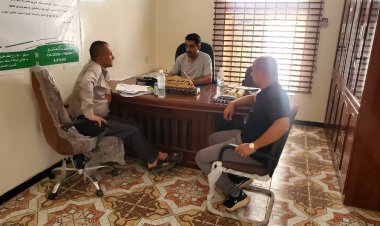 لقاء يجمع بين مدير مؤسسة التأمينات بالمحافظة ووكيل محافظة الضالع لشؤون الصناعة والتجارة