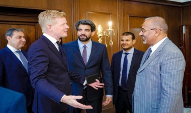 الانتقالي يتهم العليمي بتعطيل المفاوضات والانفراد بإعطاء الالتزامات للمبعوث الدولي