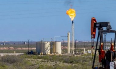 أسعار النفط تواصل الارتفاع وسط مؤشرات على قوة الطلب