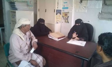 رئيس  انتقالي الوضيع يتفقد مستشفى المديرية ويلتقي بإدارته الجديدة