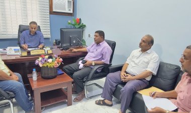 اجتماع لترتيب حملات نظافة وتوفير أغطية لمناهل الصرف الصحي بالمعلا