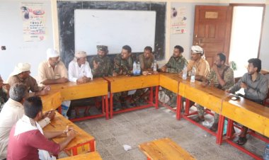 قيادة الانتقالي والحزام الأمني بالمنطقة الوسطى تعقد اجتماعا مشتركا، لمناقشة الوضع الأمني بالمنطقة