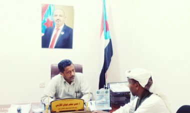 رئيس انتقالي أبين يناقش مع مستشار وزارة الأوقاف والإرشاد انعقاد لقاء تشاوري لأئمة وخطباء المساجد في المحافظة