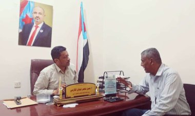 رئيس انتقالي أبين يشدد على ضرورة عودة نشاط المعاهد المهنية والصناعية