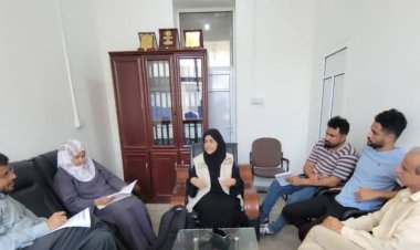 الوكيل الشبحي يناقش مع ممثل المؤسسة الطبية الميدانية FMF تدخلاتها بإدارة الشباب بقطاع السكان