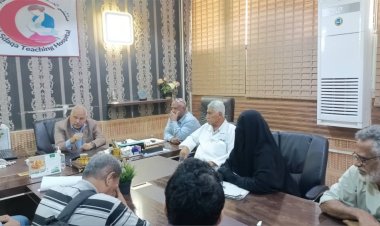 مدير عام صحة عدن يتابع سير العمل في مستشفى الصداقة التعليمي العام