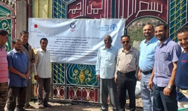 مدير مكتب الزراعة ومأمور مديرية الضالع يدشنا نشاط توزيع المدخلات الزراعية