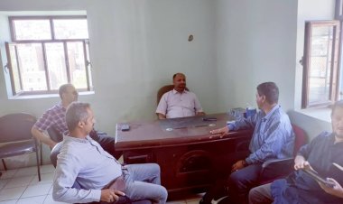 مأمور مديرية الضالع يلتقي بممثلي الصندوق الاجتماعي ومدير جمعية رعاية الاسرة