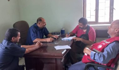 في لقائةمع اختصاصي قسم المتابعة في لجنة الصليب الأحمر مأمور مديرية الضالع يؤكد على الاثر الايجابي لمشروع مياه العرشي. معابر