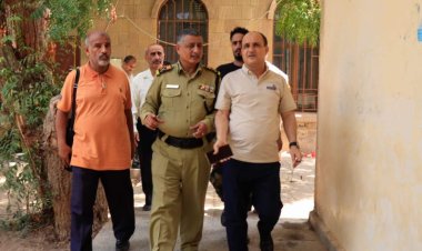 مأمور دارسعد يناقش مع رئيس مصلحة الأحوال المدنية ترتيبات افتتاح فرع للمصلحة بالمديرية