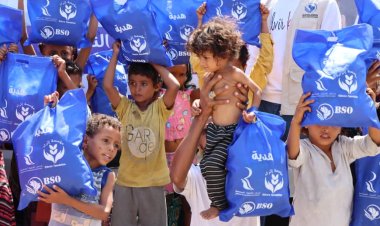 منظمة بداية شباب تنفيذ مشروع كسوة العيد للنازحين بعدن بتمويل من مؤسسة إثراء ورائدون للتنمية