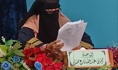 الباحثة اماني عبد الله فارع تنال درجة الدكتوراه من كلية الآداب جامعة عدن بامتياز