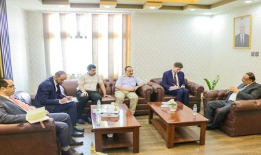 أول لقاء حكومي مع مكتب المبعوث الأممي لمناقشة القرارات الأخيرة للبنك المركزي والوزارات (تفاصيل)