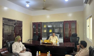 تنفيذية انتقالي حصوين تلتقي بالسلطة المحلية بالمديرية لمناقشة آلية تنظيم عمل المنظمات بالمديرية