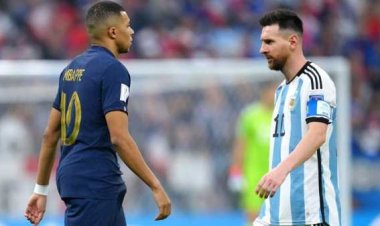 بسبب هتافات عنصرية ضد مبابي .. الاتحاد الفرنسي يشكو لاعبو الأرجنتين الفيفا