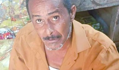 قائد محور أبين العميد النوبي يُعزي في وفاة الأستاذ علي العتش