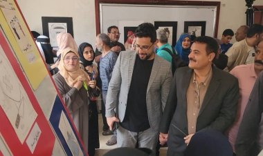 وكيل عدن السقاف والداؤودي يفتتحان معرض الرسم للموهوبين من مدارس مديرية المنصورة