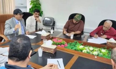 رئيس هيئة الطيران يناقش تعزيز الأمن بمطار عدن