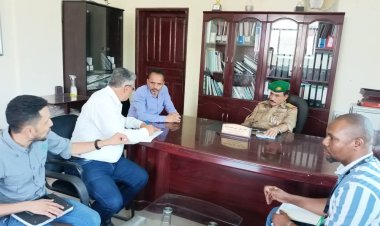 محافظ الضالع يلتقي المدير الاقليمي لمنظمة ادرا بالجنوب ويناقش معه اوجه نشاط المنظمة بالمحافظة