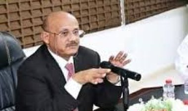 استقالة رئيس البنك المركزي في عدن بعد إلغاء قراراته