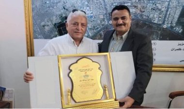 مدير عام المنصورة يكرم مدير شرطة السير بالعاصمة عدن العميد ديان