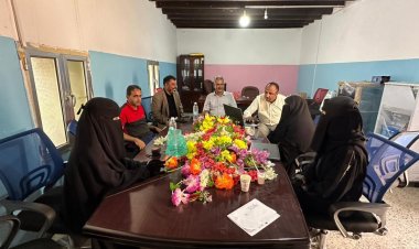 البريفسور الشعيبي يناقش الترتيبات النهائية لاقامة حفل تخرج طلاب كلية عدن للعلوم التطبيقية بالشعيب