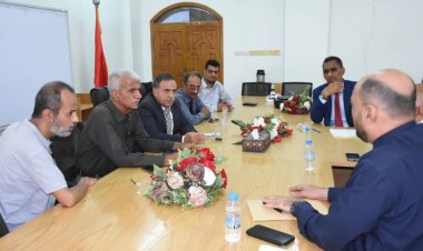 رئيس جامعة عدن يترأس اجتماعاً بلجنة التصنيف بالجامعة