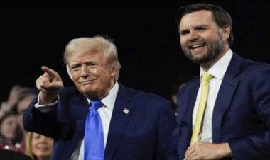 لا يمكنك هزيمة دولة دحرت نابليون وهتلر".. مكالمة ترامب مع زيلينسكي تثير تفاعل رواد التواصل الاجتماعي