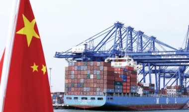 الصناعة الصينية تتحدى التوقعات بنمو في الأرباح