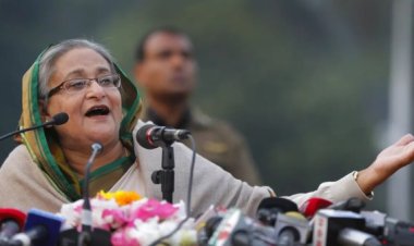 من هي رئيسة وزراء بنغلاديش التي أطاحت بها الاحتجاجات بعد عقد ونصف من السيطرة على الحكم