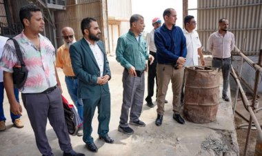 انتقالي العاصمة عدن يتفقد أوضاع شركة مصافي عدن