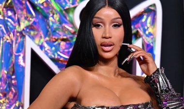 حادث مرعب كاد يجهض كاردي بي