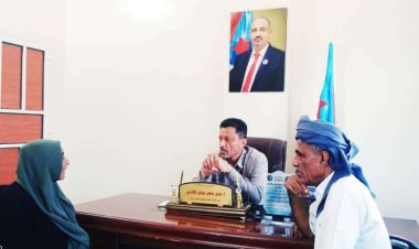 رئيس انتقالي أبين يشيد بالدور النضالي لعضو مجلس الشعب الأعلى سابقاً مزنه محسن صالح