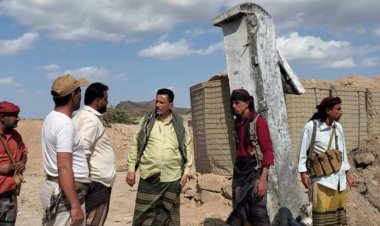 رئيس انتقالي أبين يتفقد موقع الهجوم الإرهابي في مودية