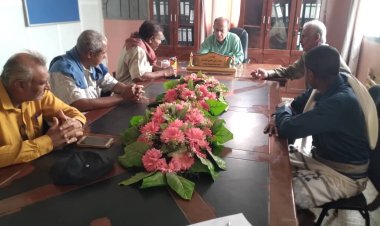 انتقالي زنجبار يناقش مع لسلطة المحلية عددا من القضايا الخدمية في المديرية