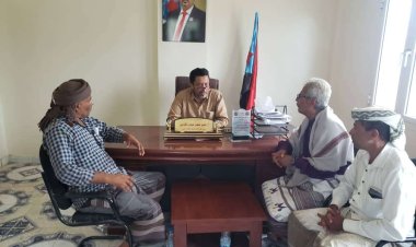 رئيس انتقالي أبين يطلع على أوضاع منطقة شقرة الساحلية