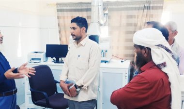 مدير الإدارة الاقتصادية والخدمية بانتقالي أبين يطلع على احتياجات مركز أبحاث الكود