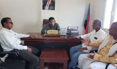 رئيس انتقالي أبين يناقش مع رئيس الاتحاد الزراعي العام الجنوبي بالمحافظة الأضرار التي خلفتها السيول بالدلتا