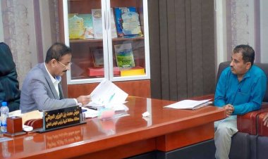 محافظ شبوة يناقش مصفوفة مشاريع فرع هيئة مياه الريف ضمن مشروع وحدة التغيرات المناخية