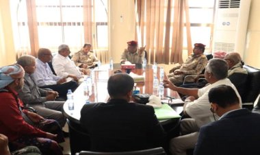 لقاء هام يجمع لجنة التواصل لتحقيق مطالب حضرموت بقيادة المنطقة العسكرية الثانية