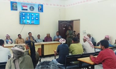 رئيس انتقالي أبين يزور سرار ويلتقي بالشخصيات الاجتماعية وقيادة السلطة المحلية بالمديرية